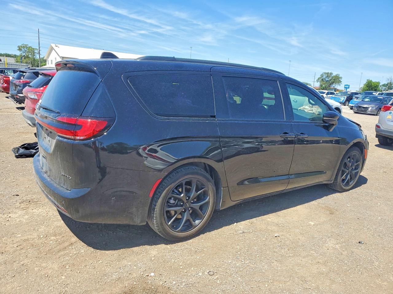 2025 CHRYSLER PACIFICA