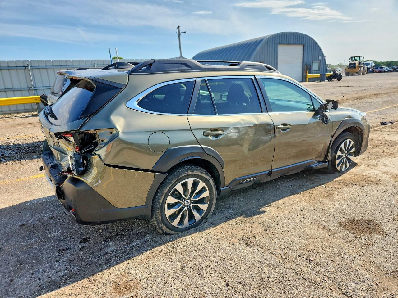 2023 SUBARU OUTBACK