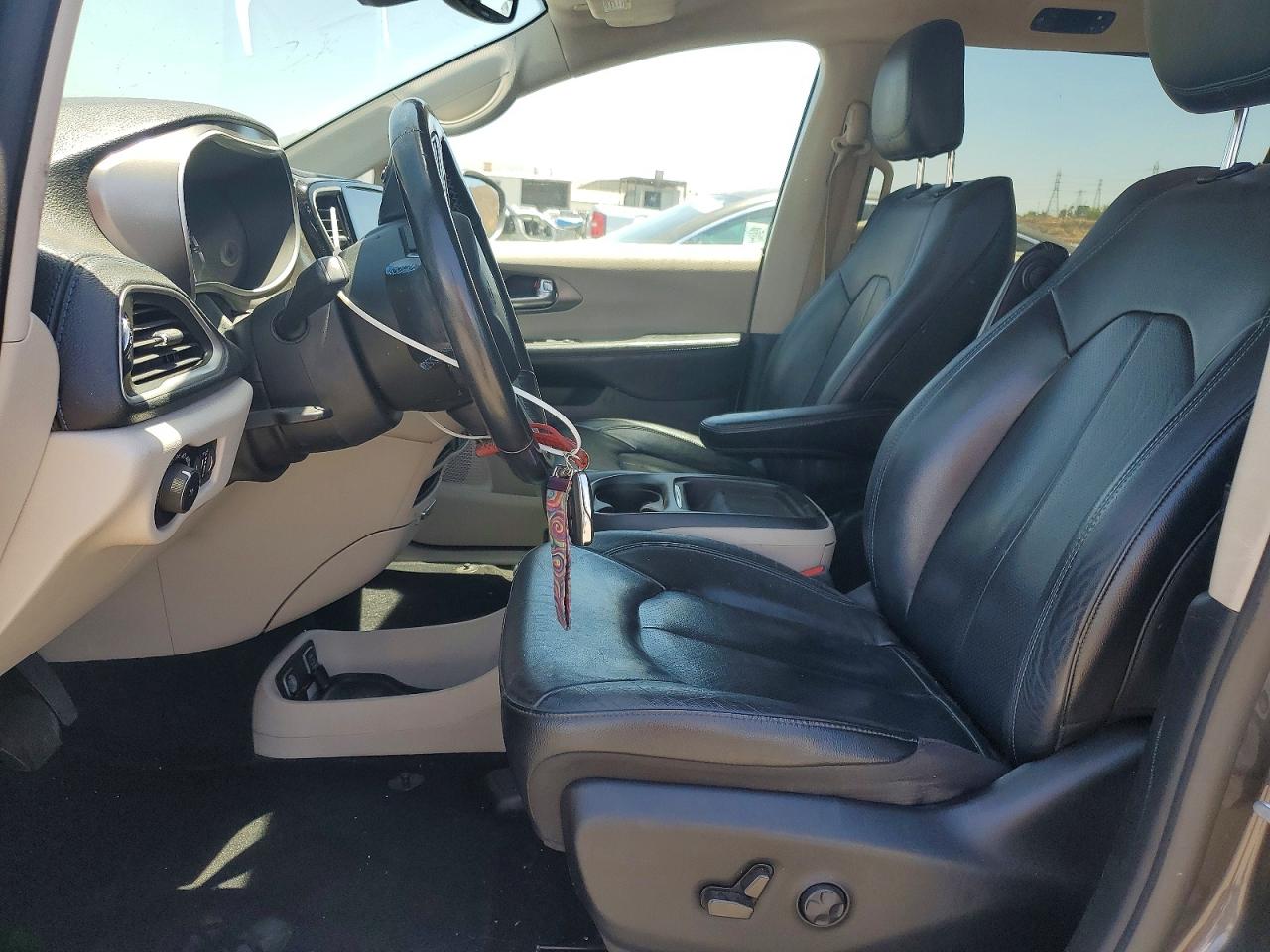 2021 CHRYSLER PACIFICA