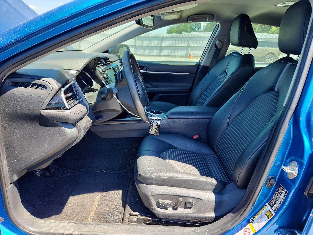 2018 TOYOTA CAMRY