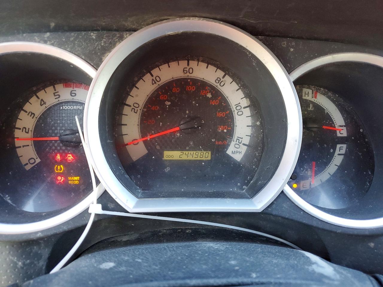 2013 TOYOTA TACOMA