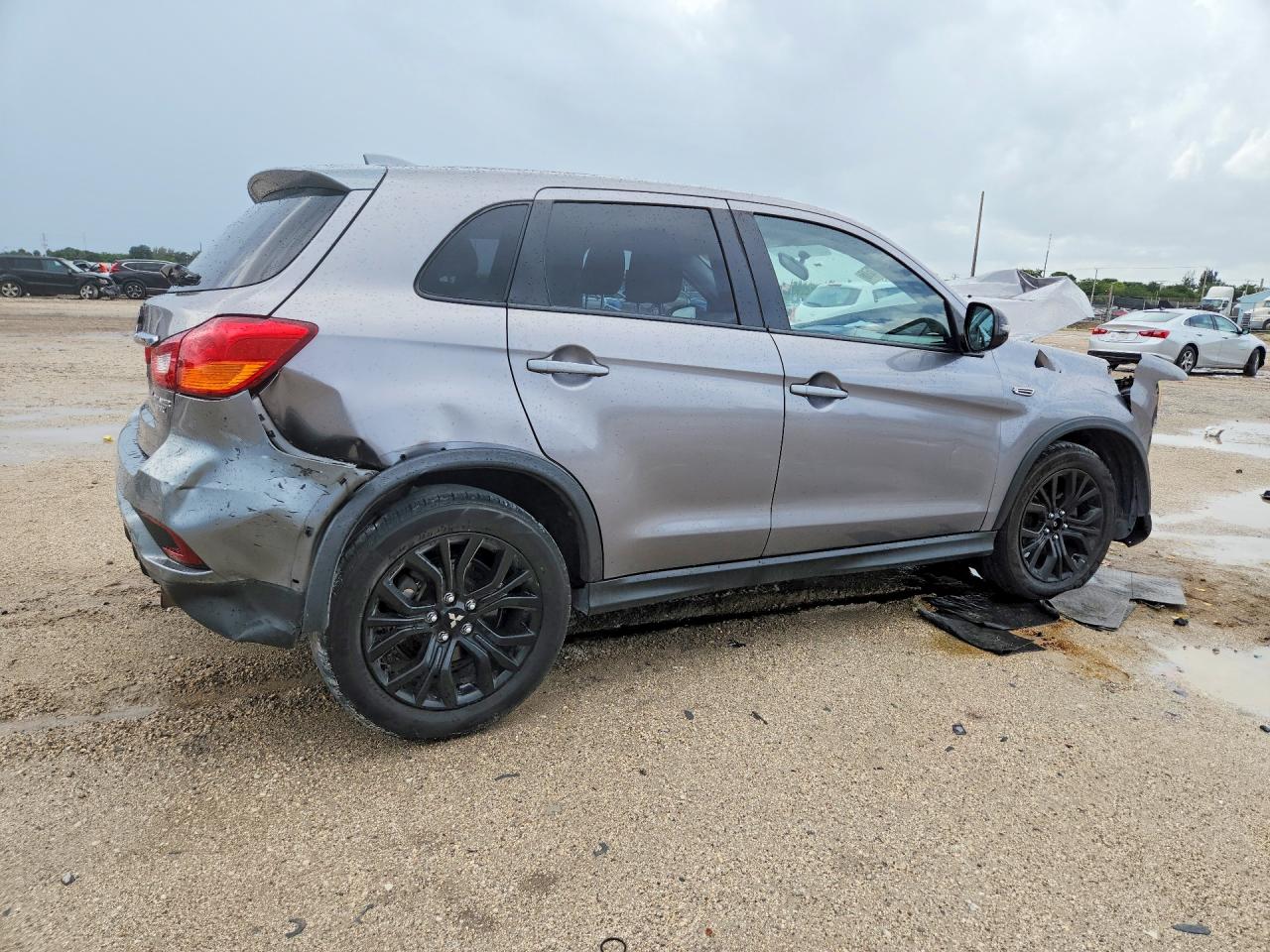 2019 MITSUBISHI OUTLANDER
