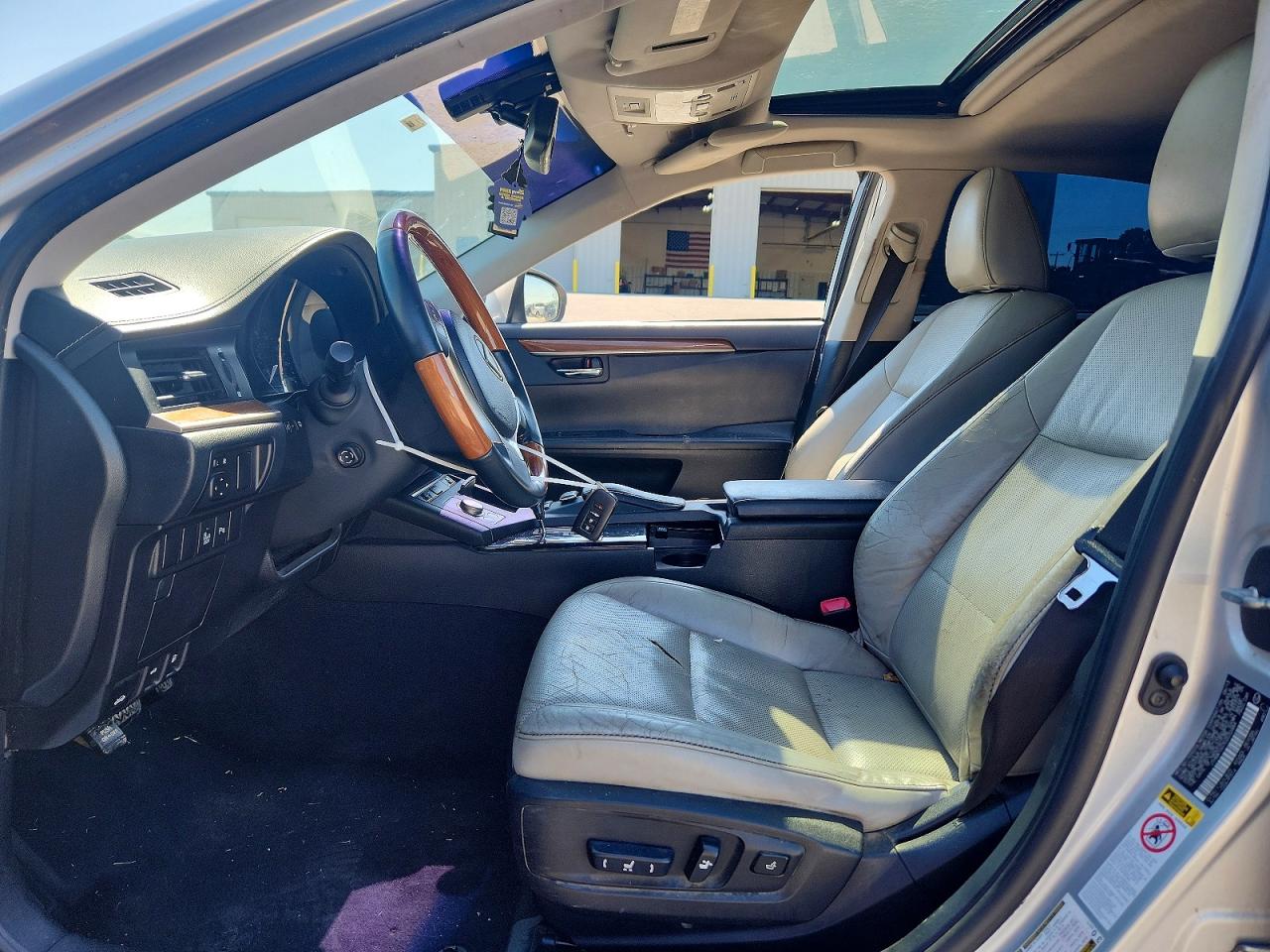 2013 LEXUS ES300