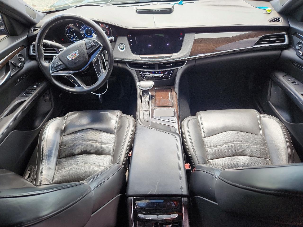 2017 CADILLAC CT6