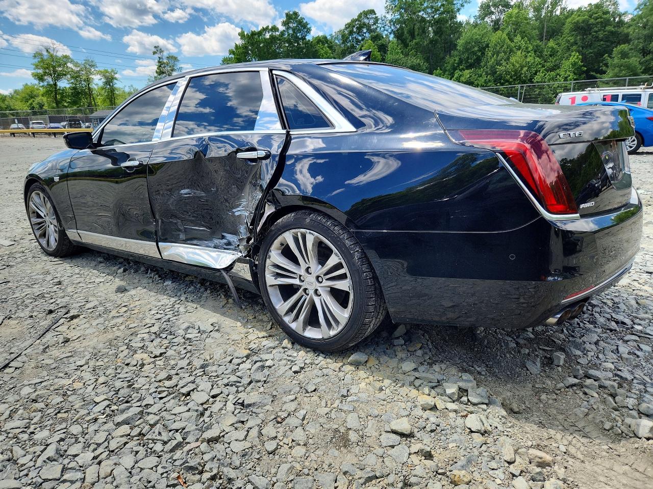 2017 CADILLAC CT6
