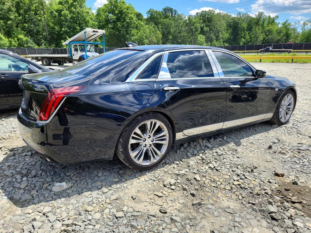 2017 CADILLAC CT6