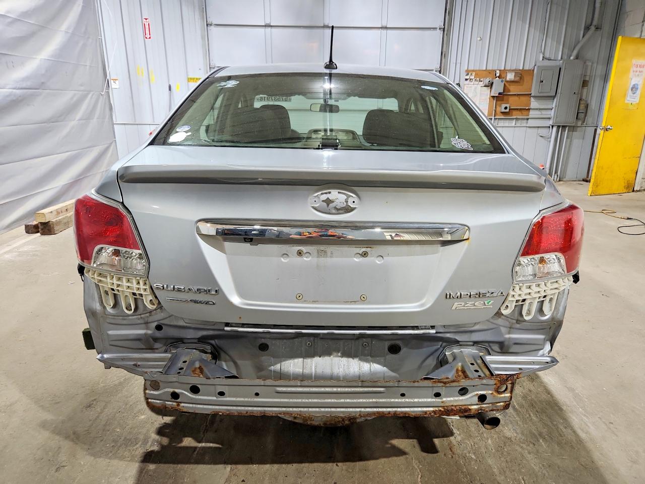 2015 SUBARU IMPREZA