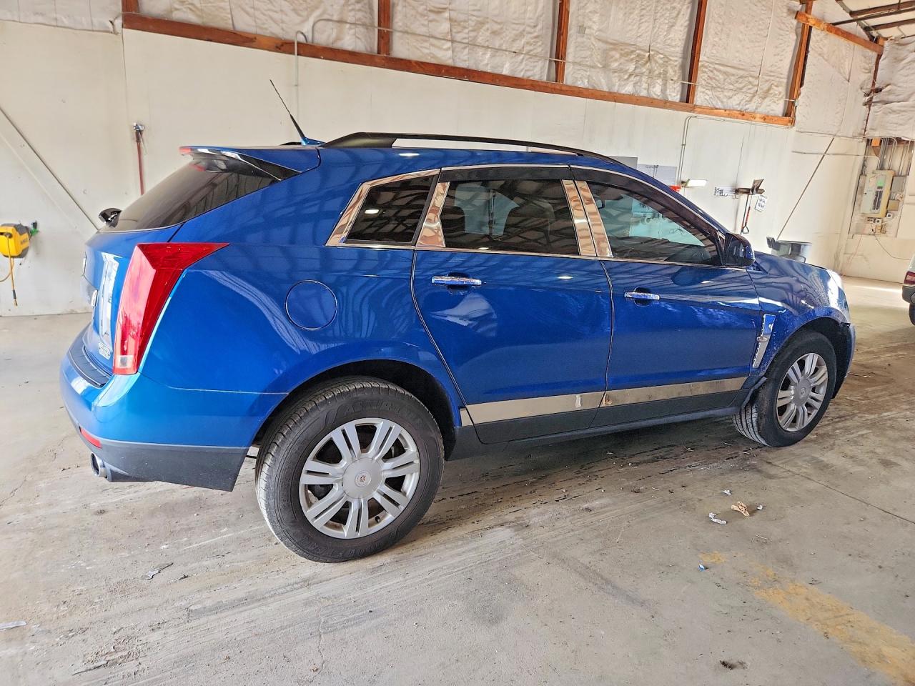 2010 CADILLAC SRX