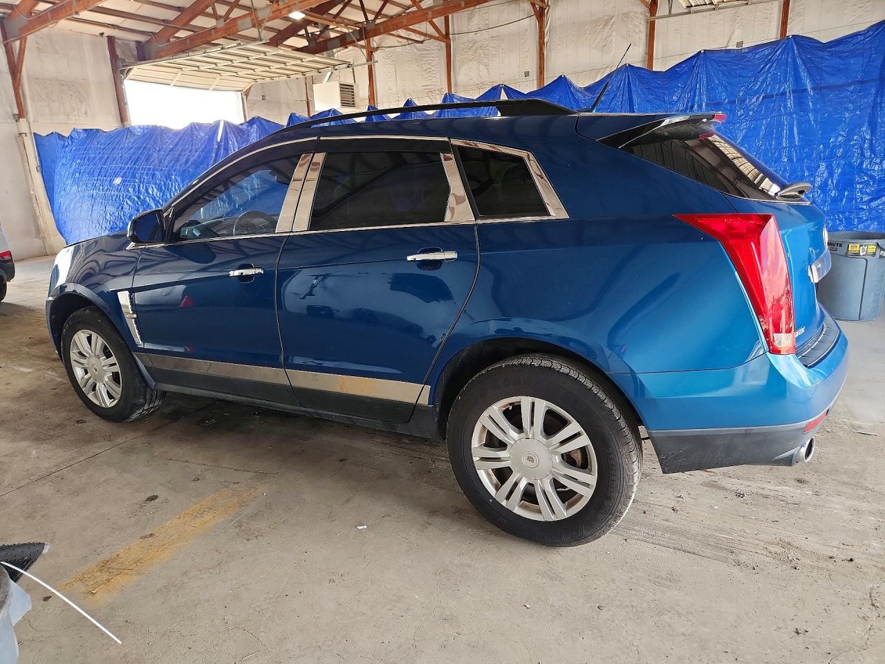 2010 CADILLAC SRX