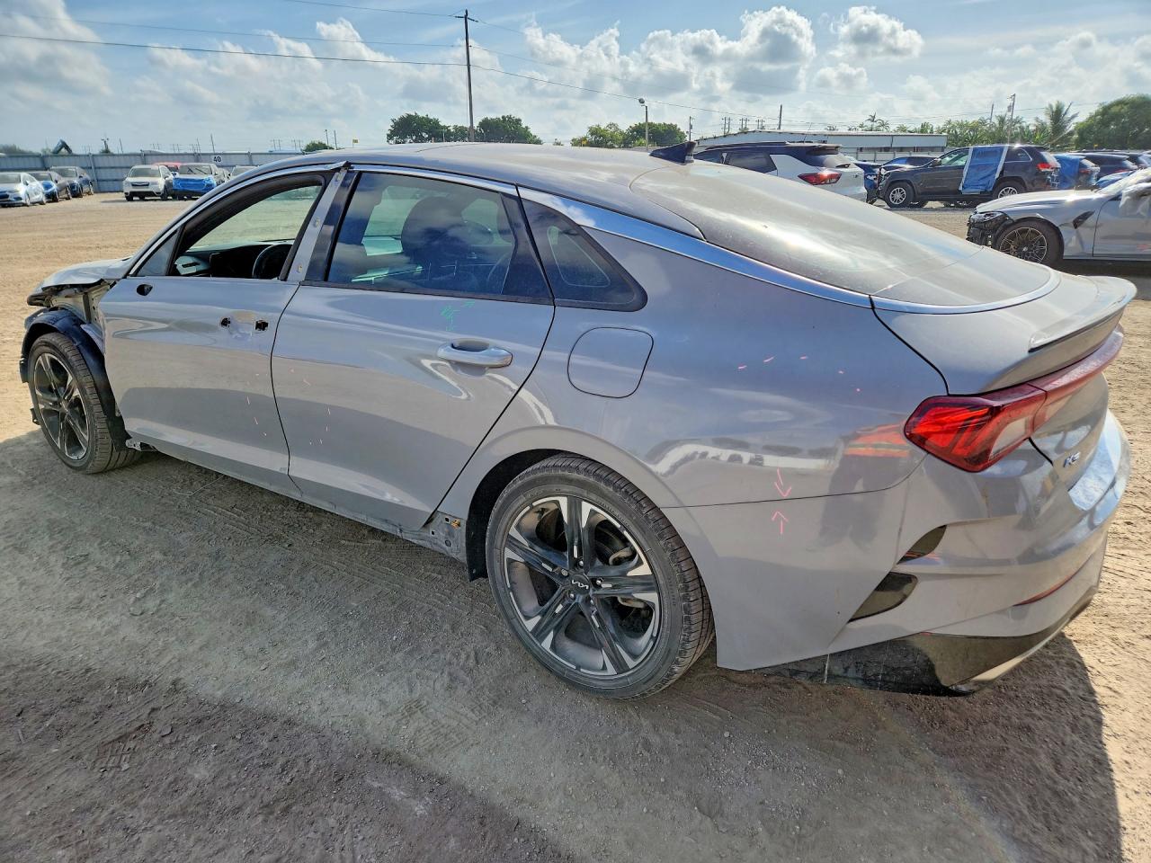 2022 KIA K5