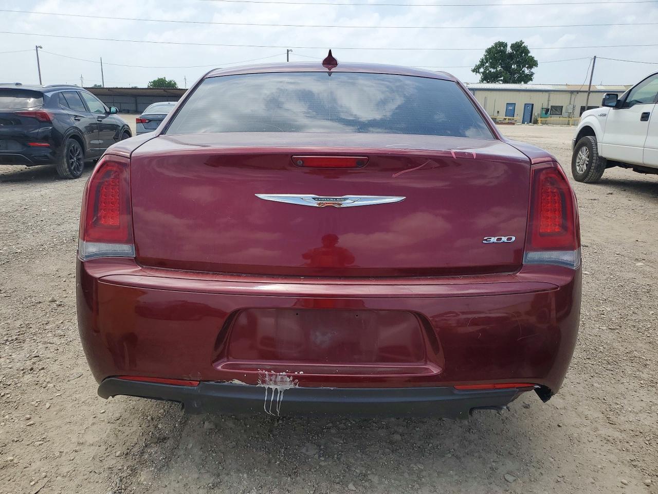 2019 CHRYSLER 300