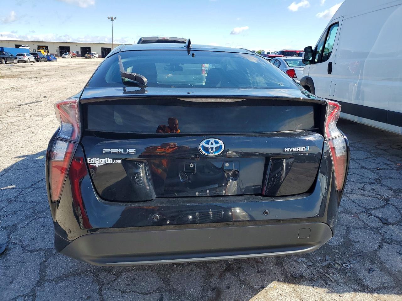 2018 TOYOTA PRIUS THRE