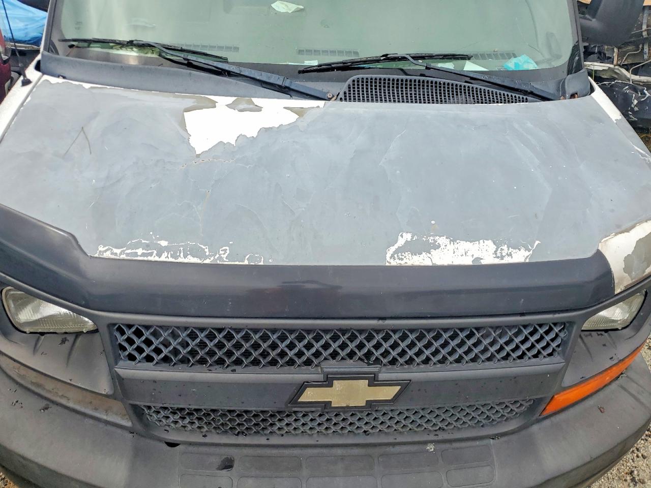 2011 CHEVROLET EXPRESS