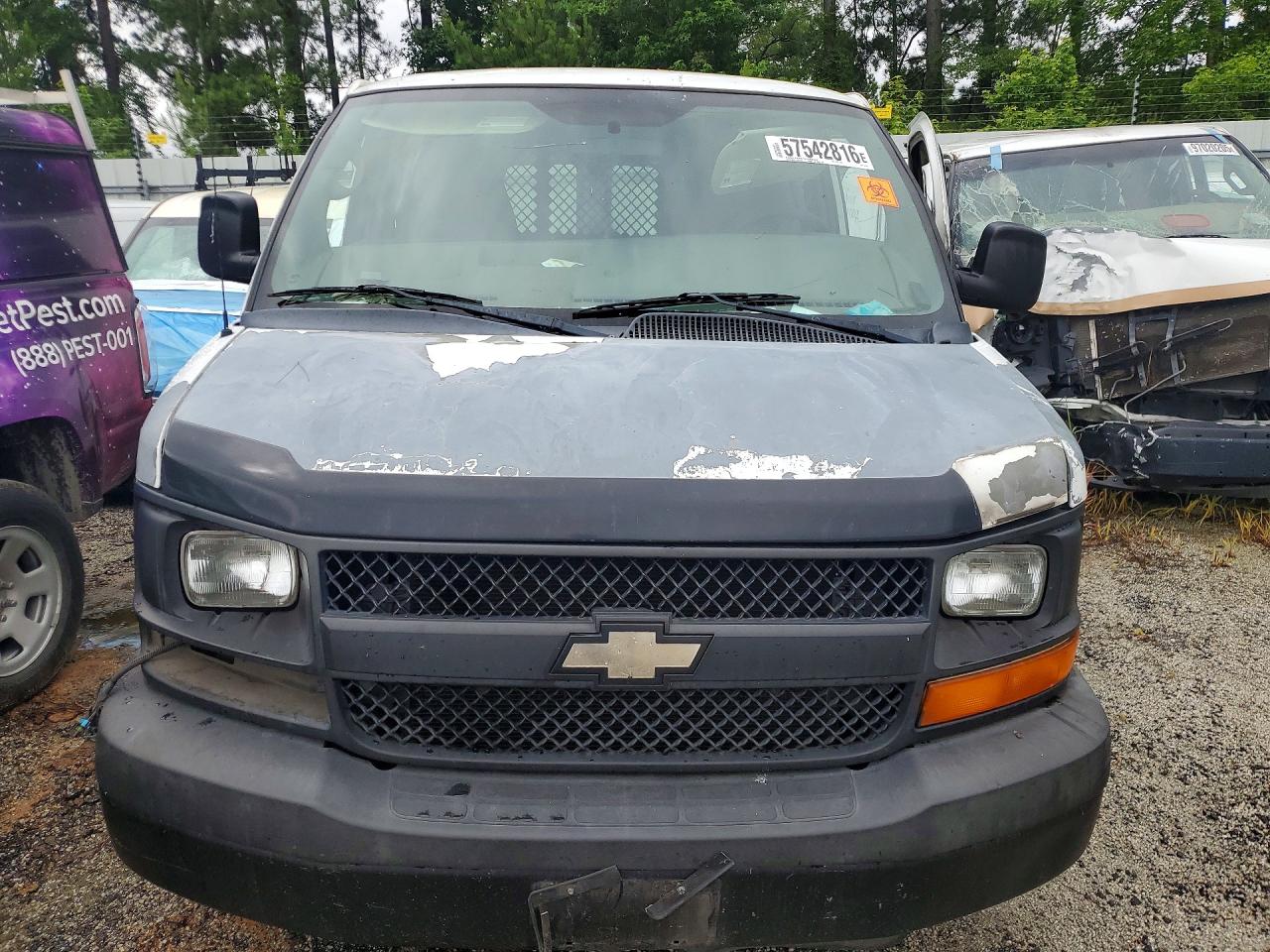 2011 CHEVROLET EXPRESS