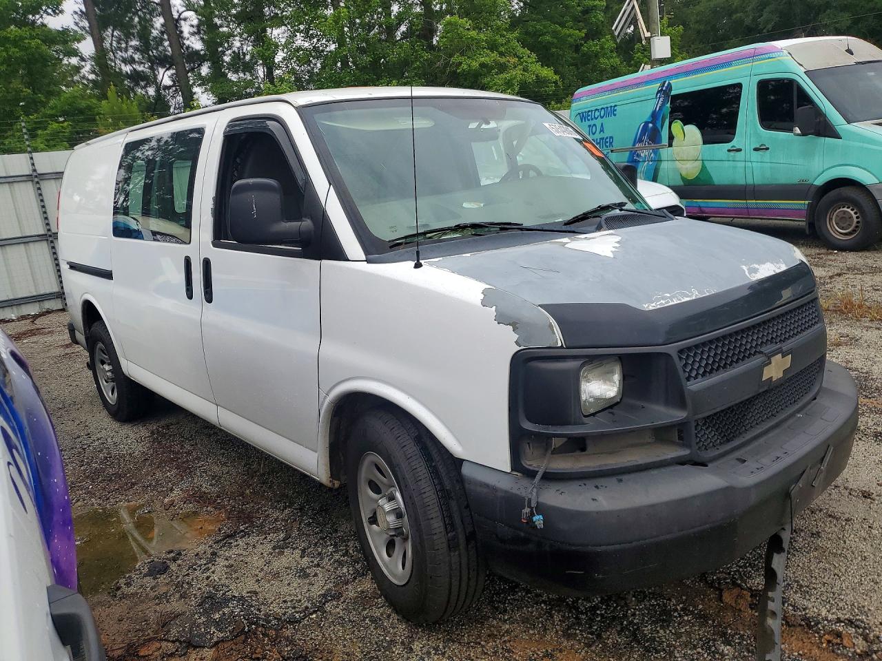 2011 CHEVROLET EXPRESS