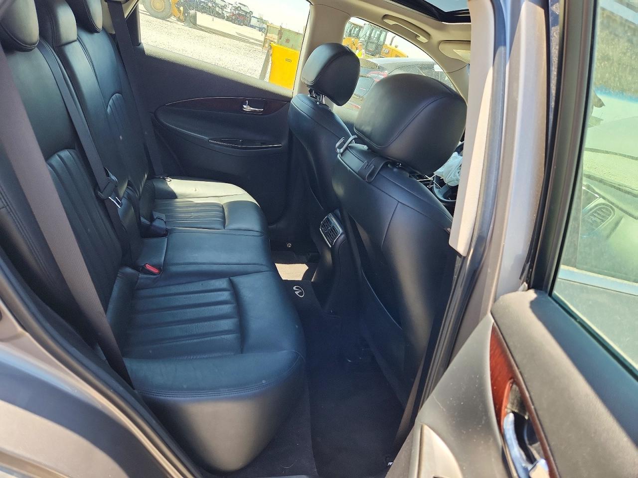 2010 INFINITI EX35