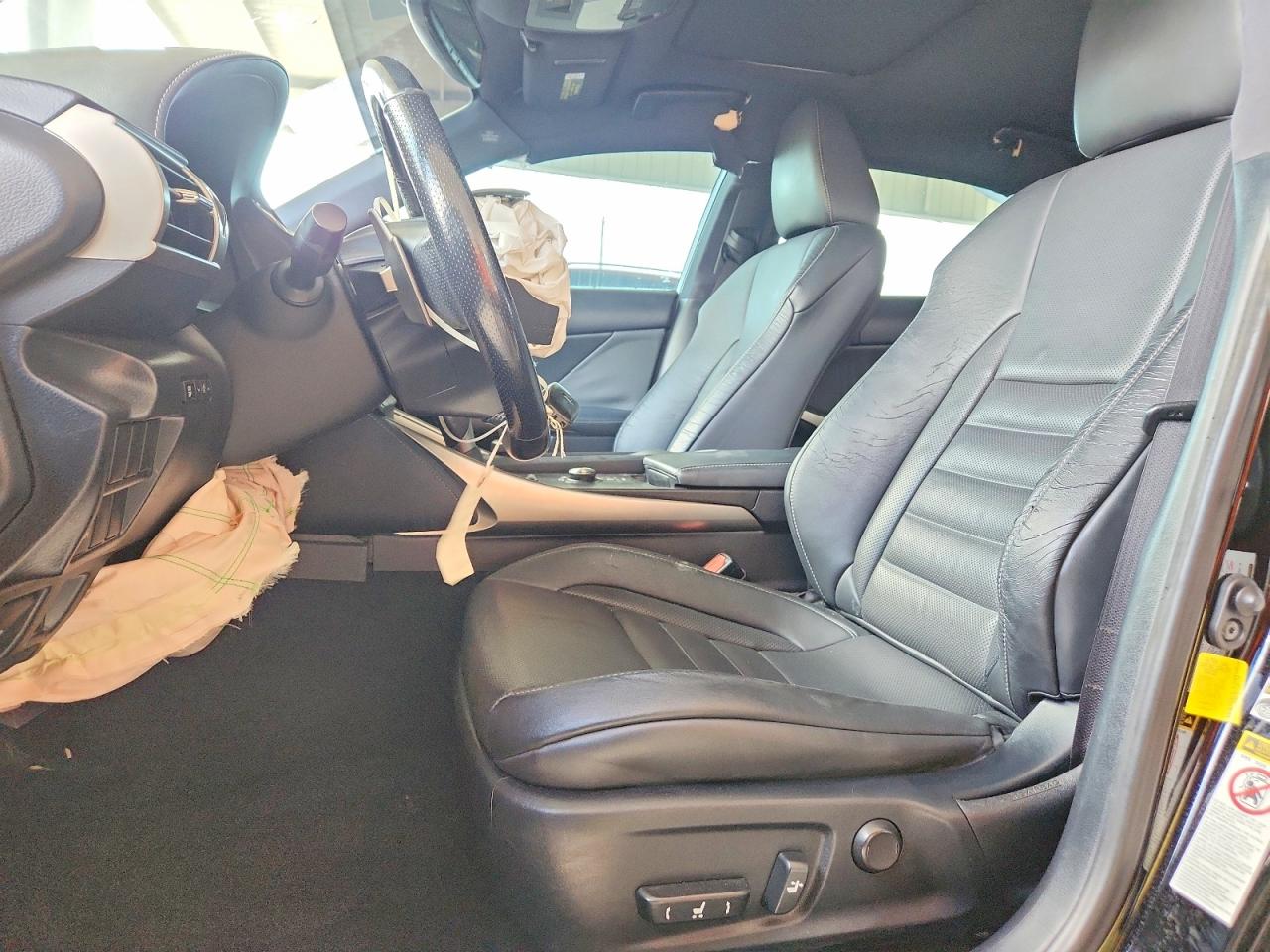 2016 LEXUS IS