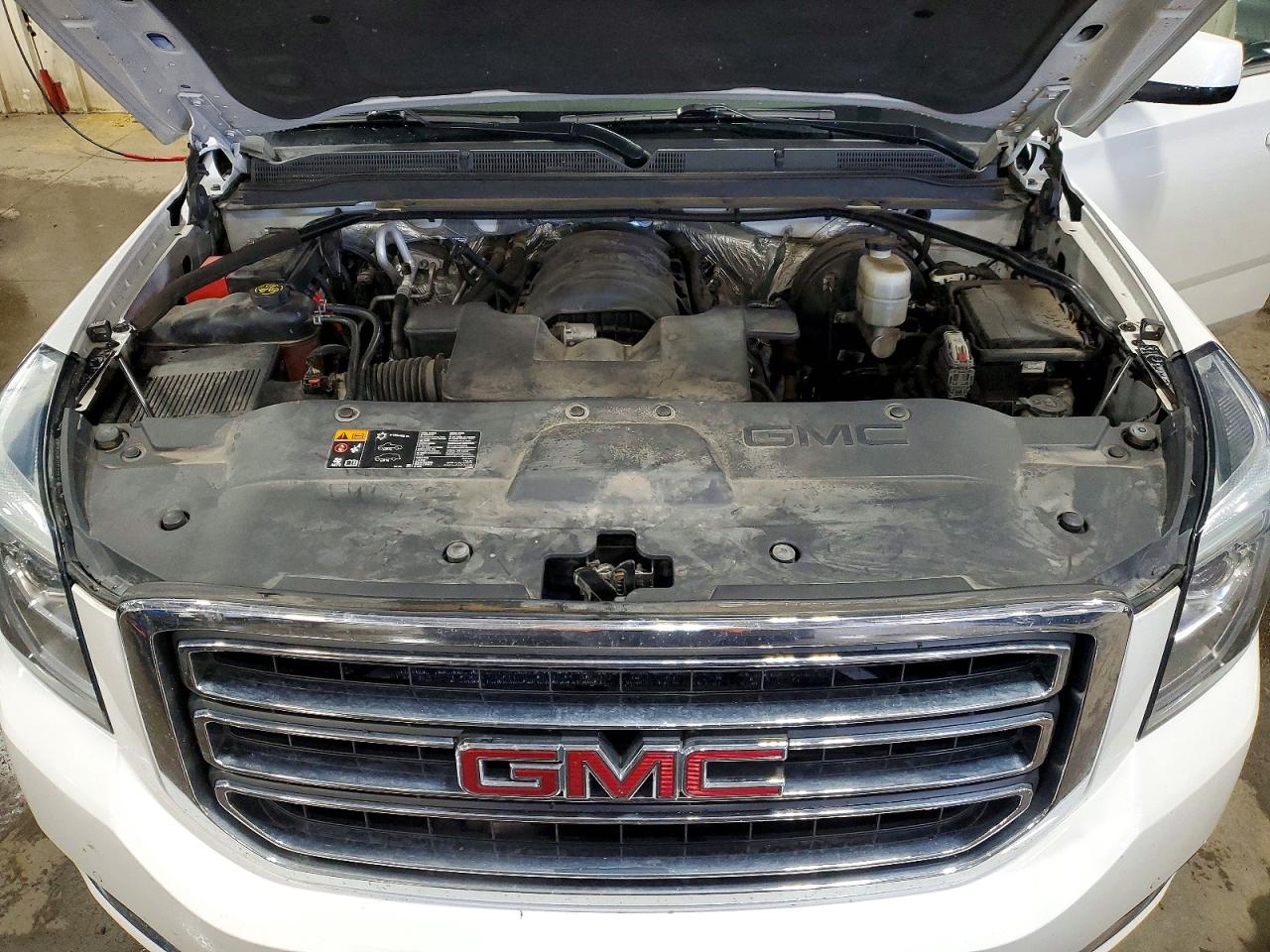 2016 GMC YUKON