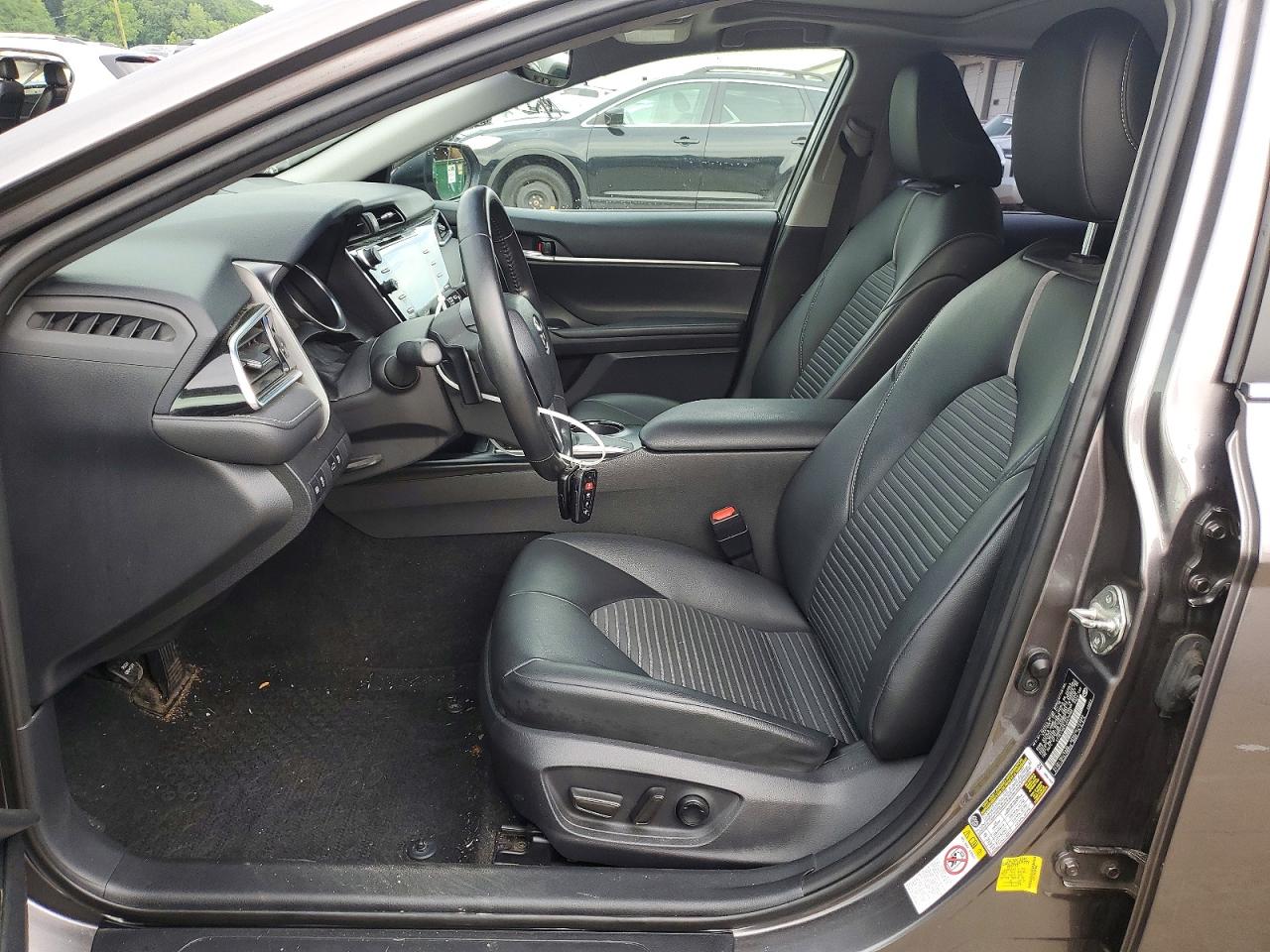 2018 TOYOTA CAMRY