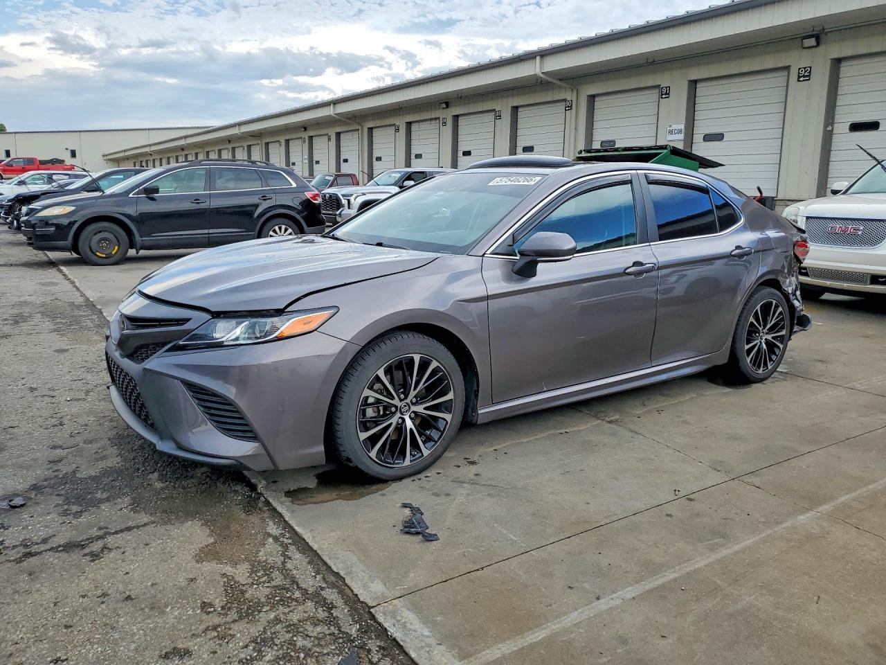 2018 TOYOTA CAMRY