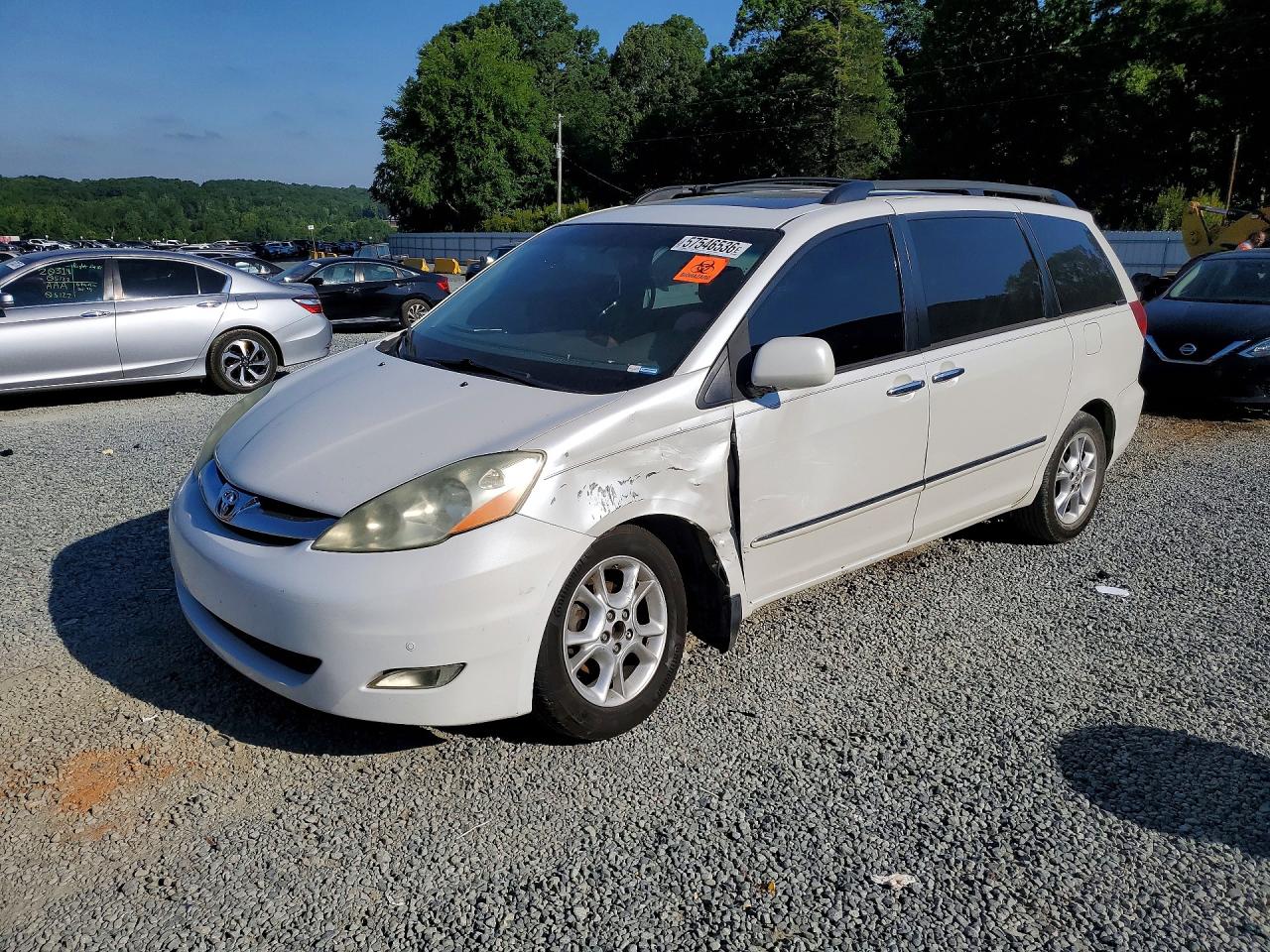 2006 TOYOTA SIENNA