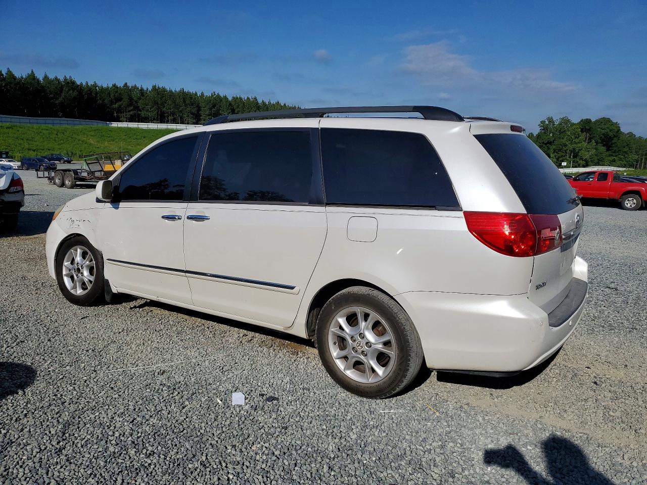 2006 TOYOTA SIENNA