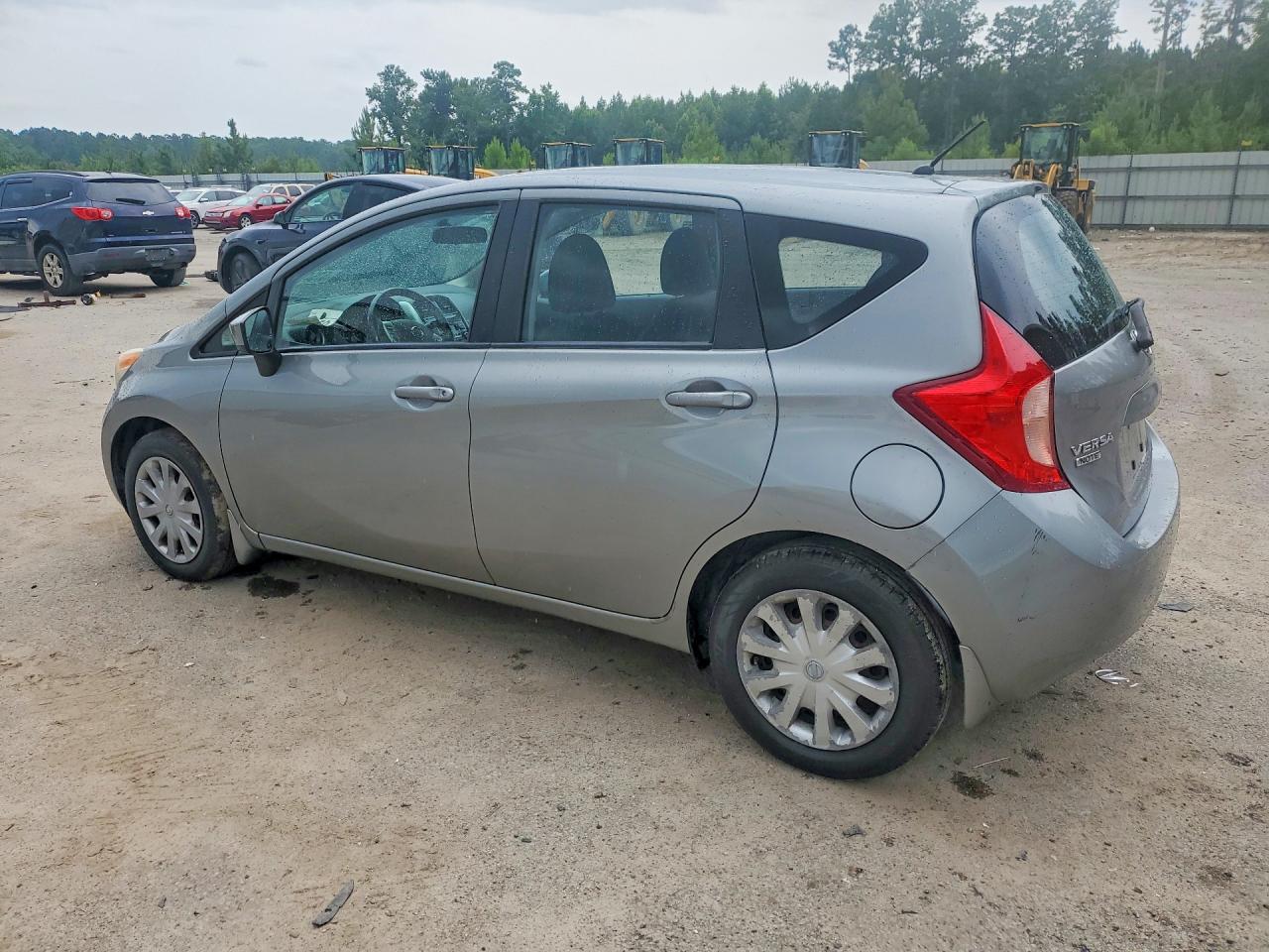 2015 NISSAN VERSA