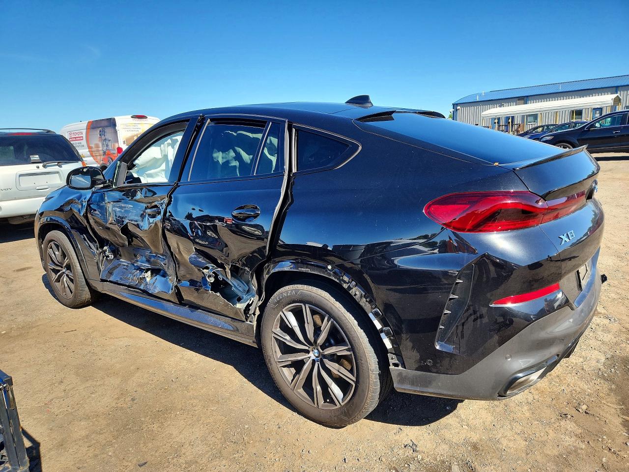 2023 BMW X6