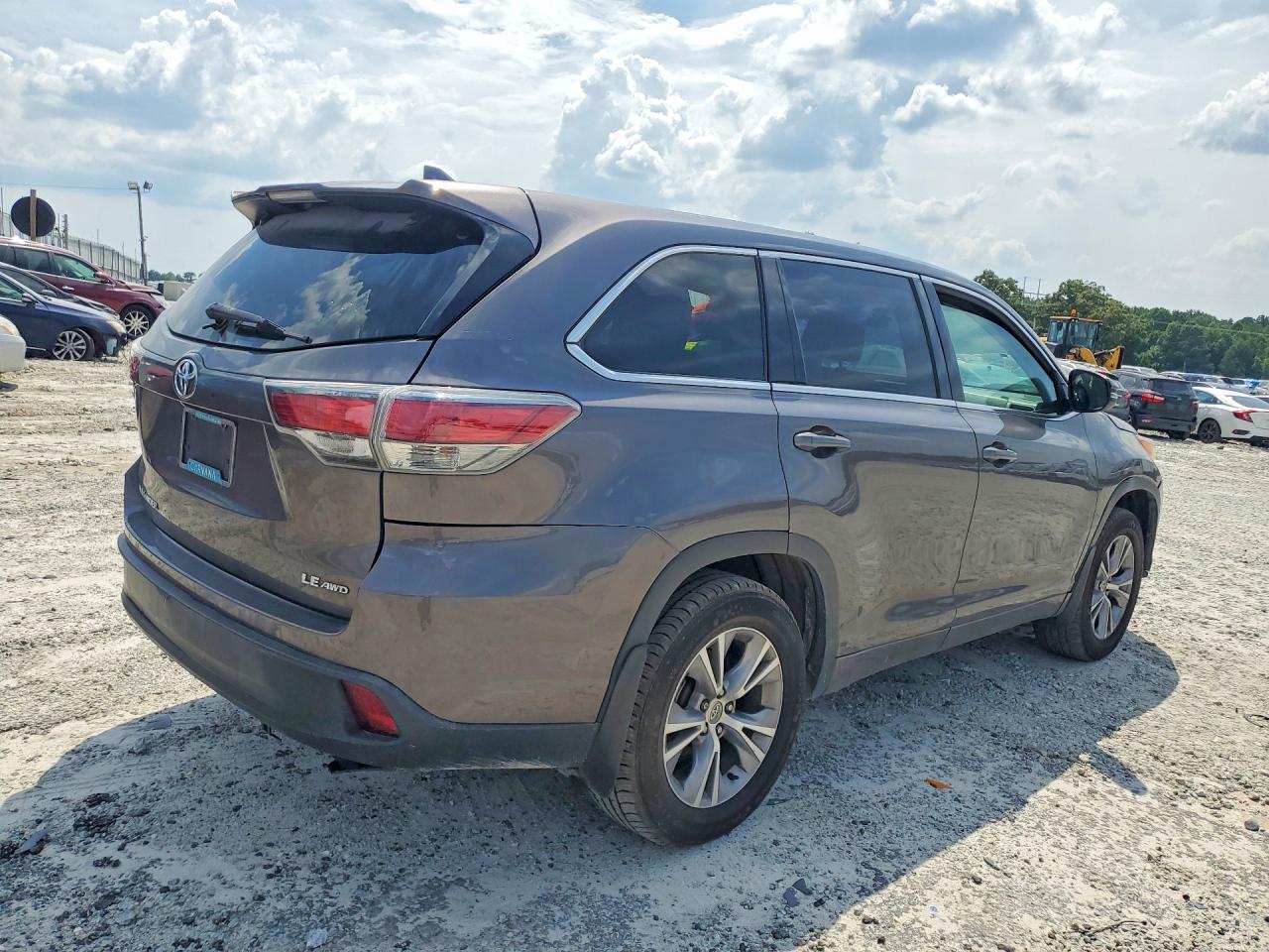 2015 TOYOTA HIGHLANDER