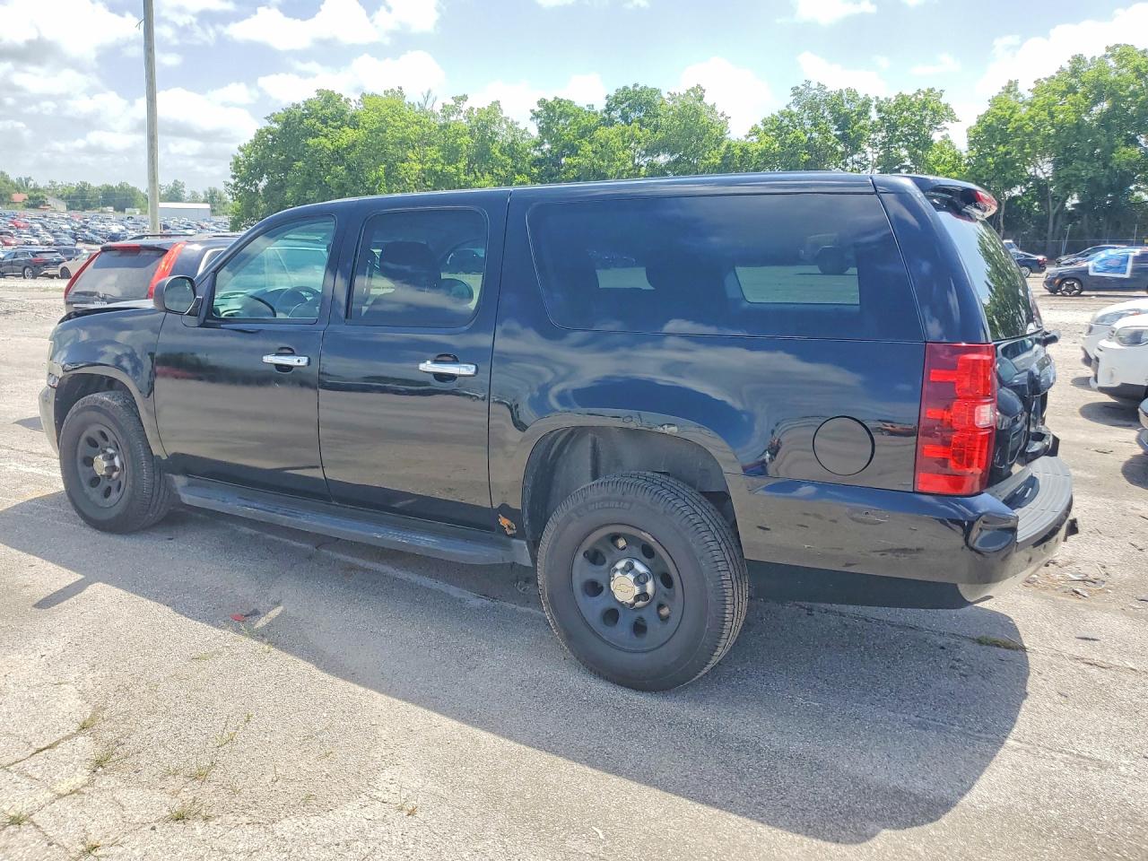 2011 CHEVROLET SUBURBAN
