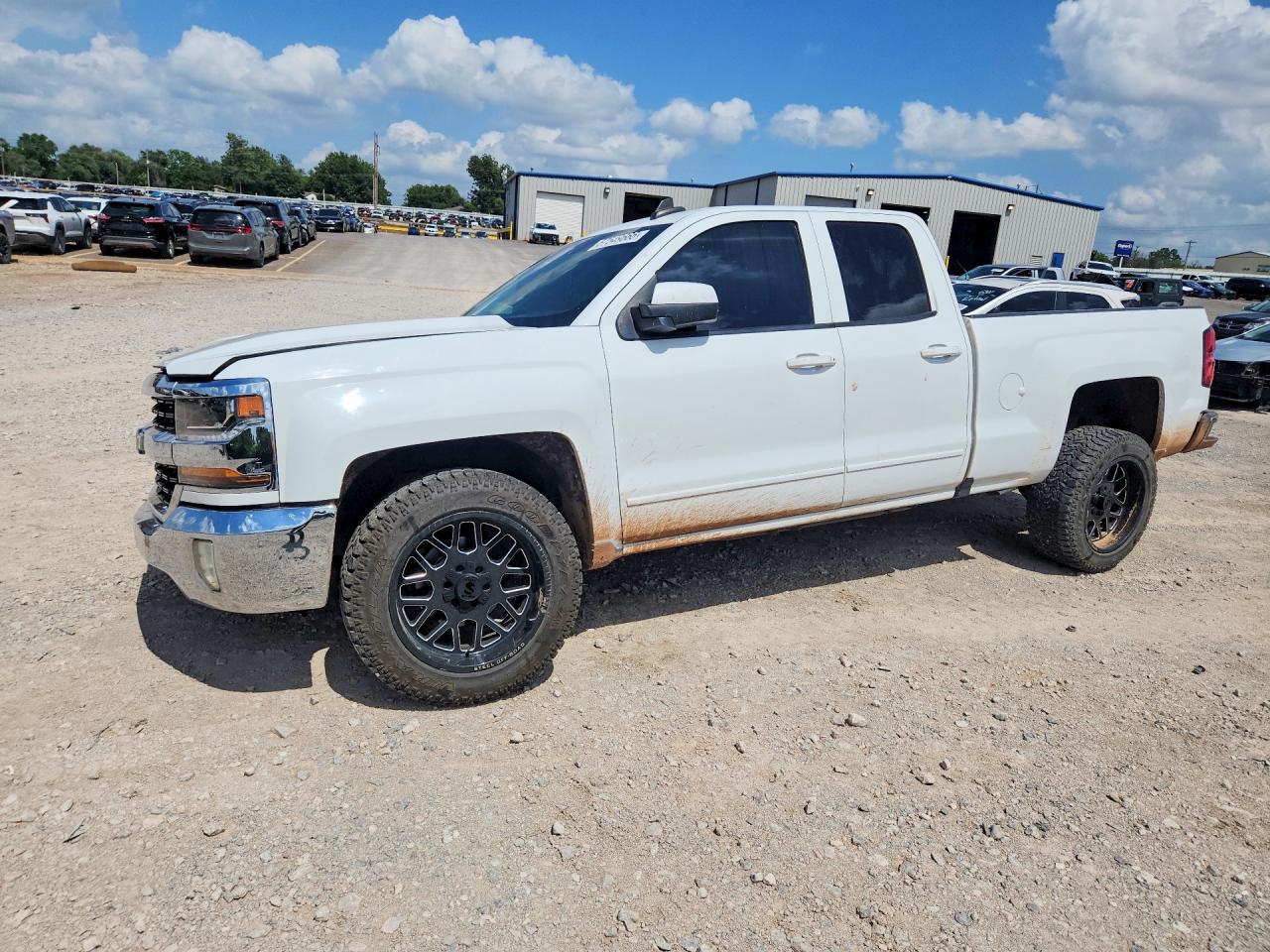 2017 CHEVROLET SILVERADO