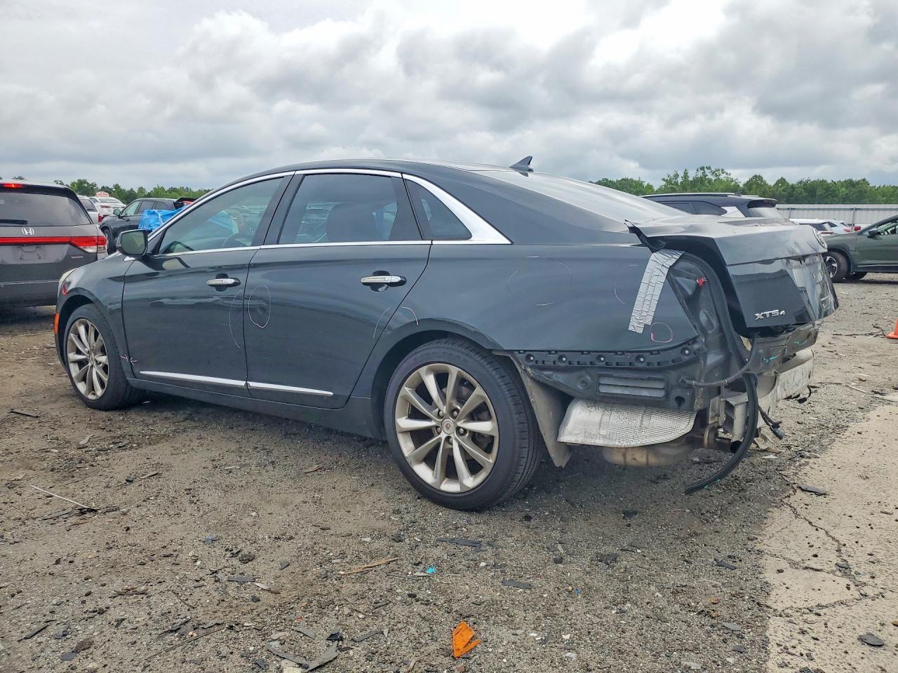 2013 CADILLAC XTS