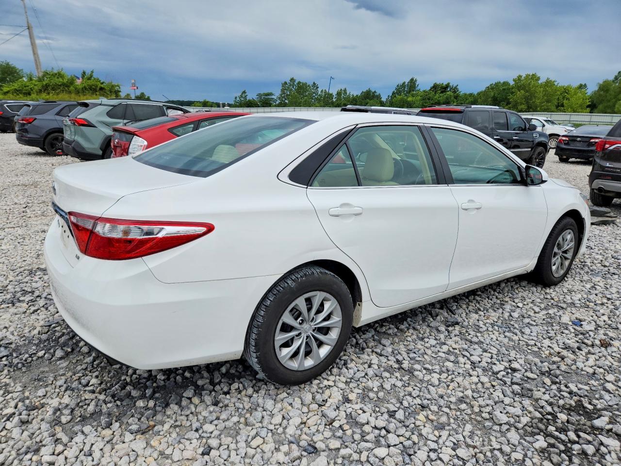 2015 TOYOTA CAMRY