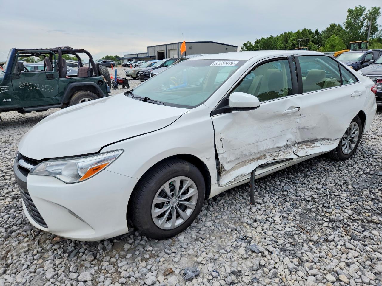 2015 TOYOTA CAMRY