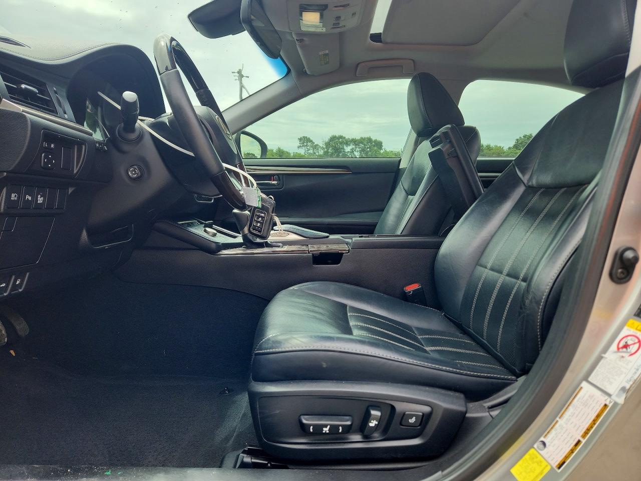 2018 LEXUS ES350