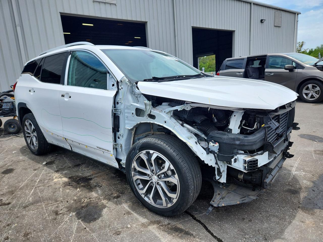 2021 GMC TERRAIN
