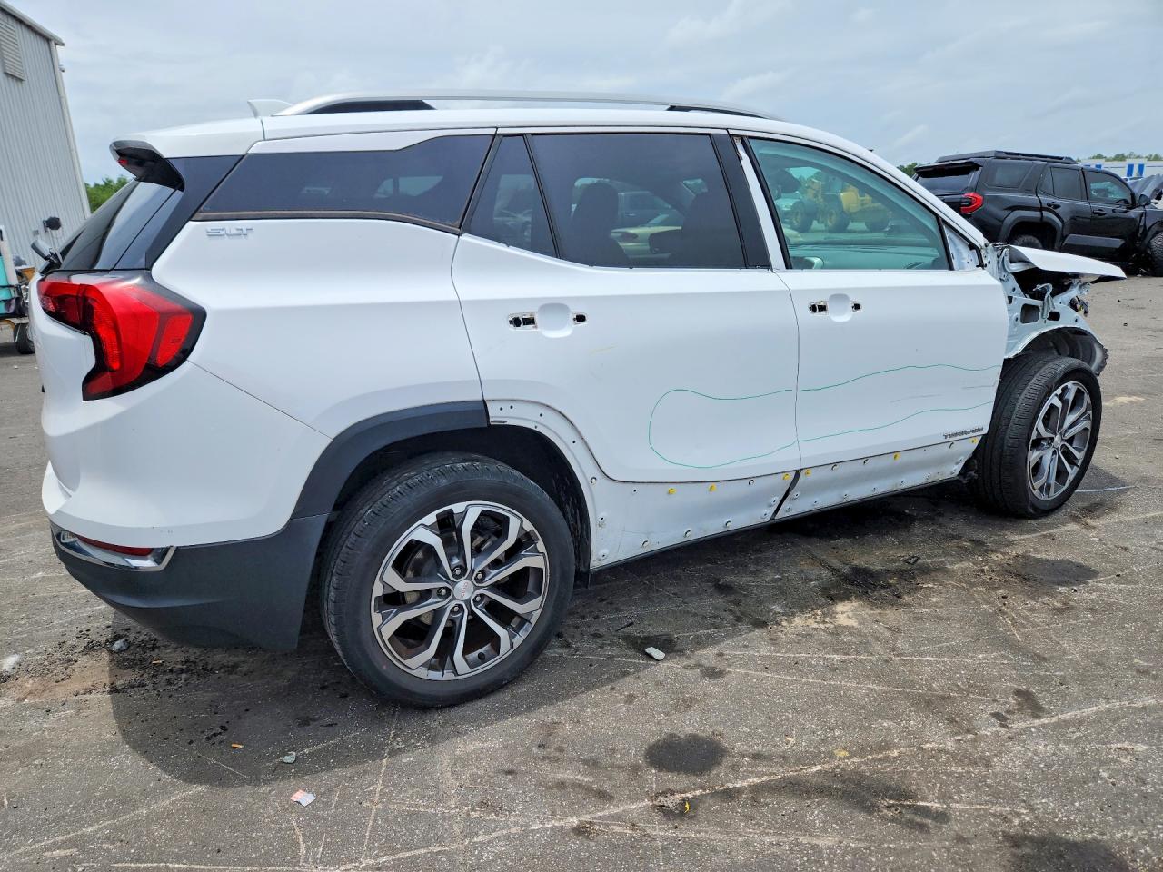 2021 GMC TERRAIN