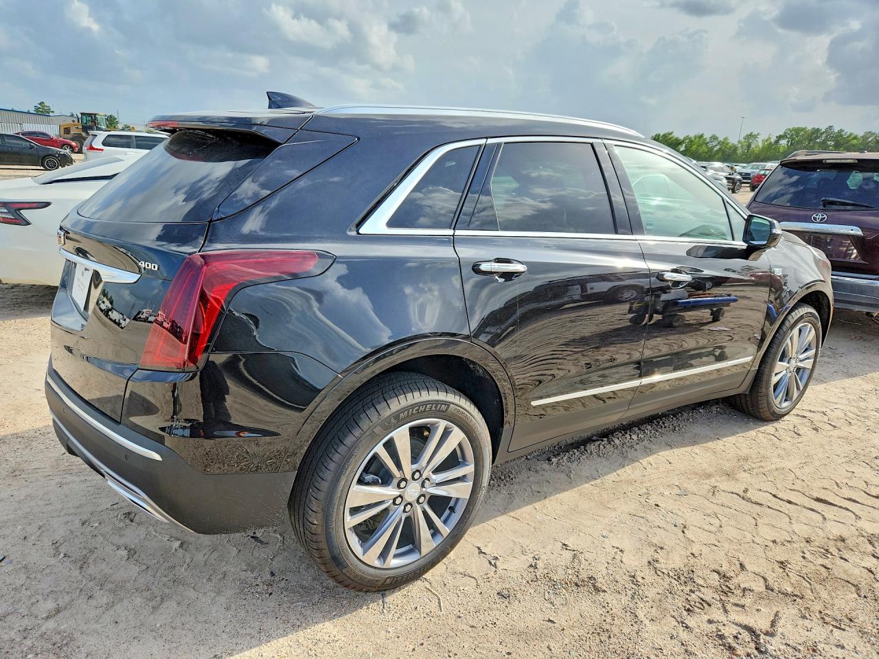 2026 CADILLAC XT5