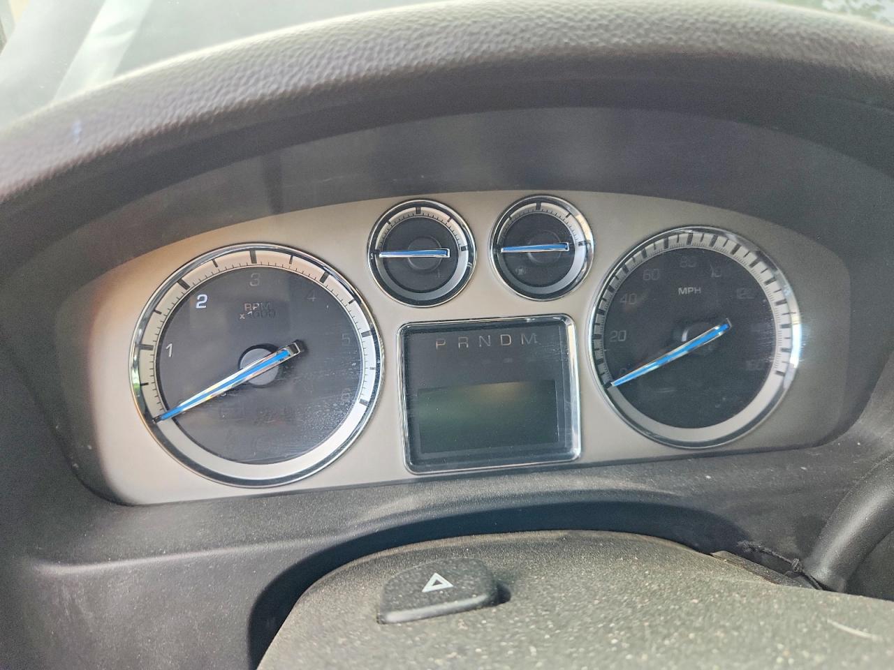 2011 CADILLAC ESCALADE