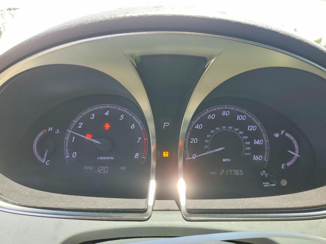 2012 TOYOTA AVALON