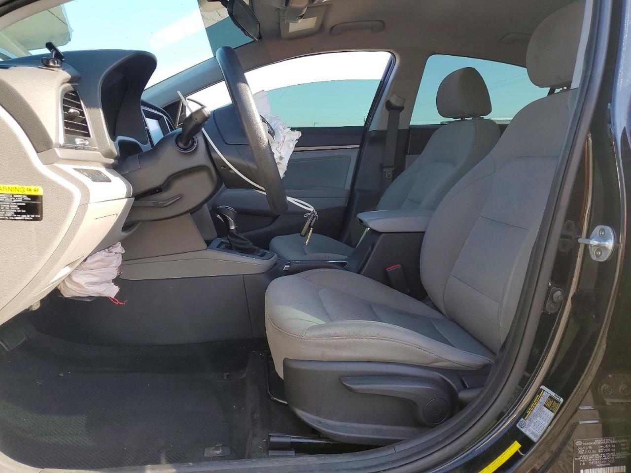 2017 HYUNDAI ELANTRA