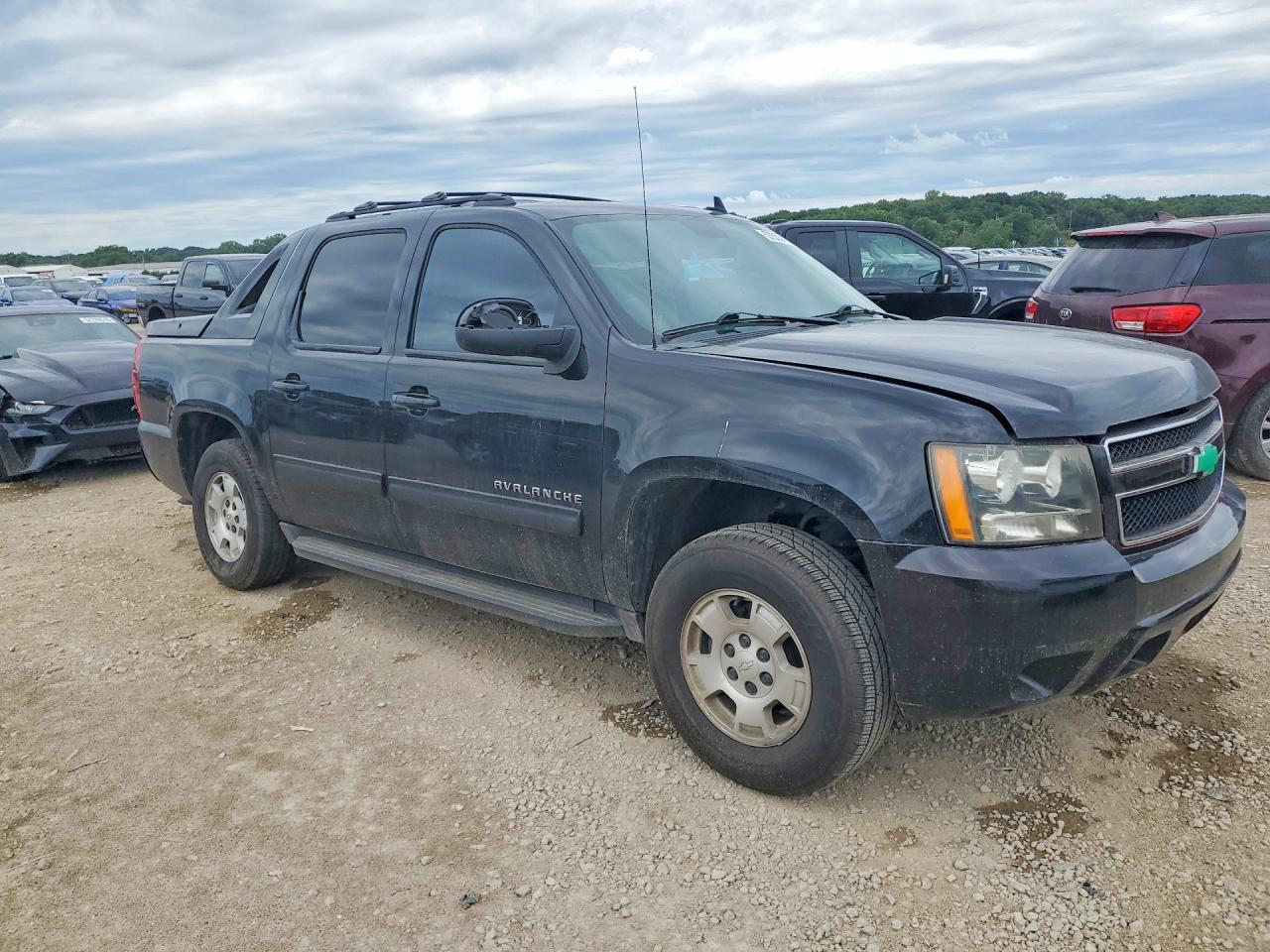 2013 CHEVROLET AVALANCHE
