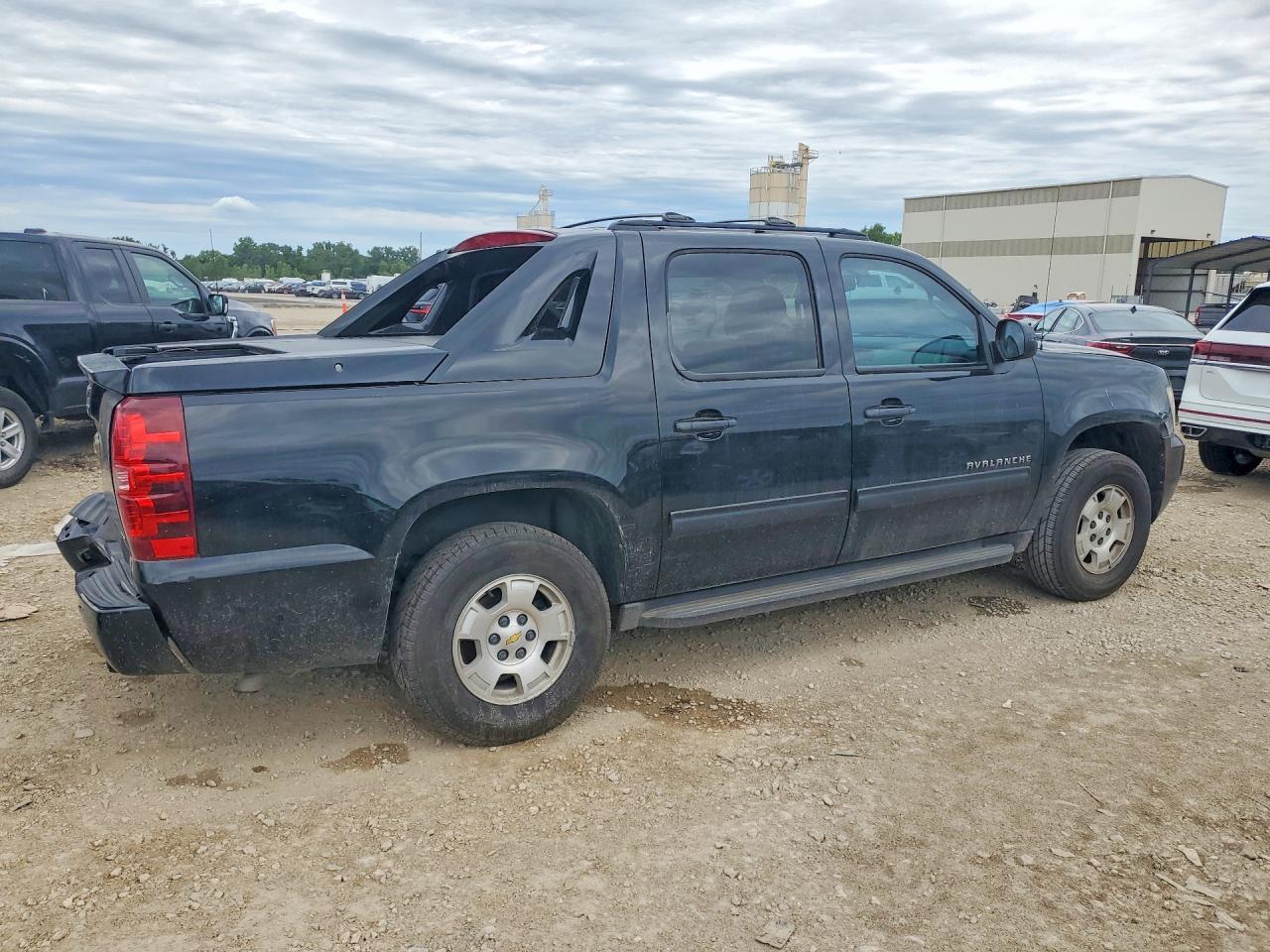 2013 CHEVROLET AVALANCHE