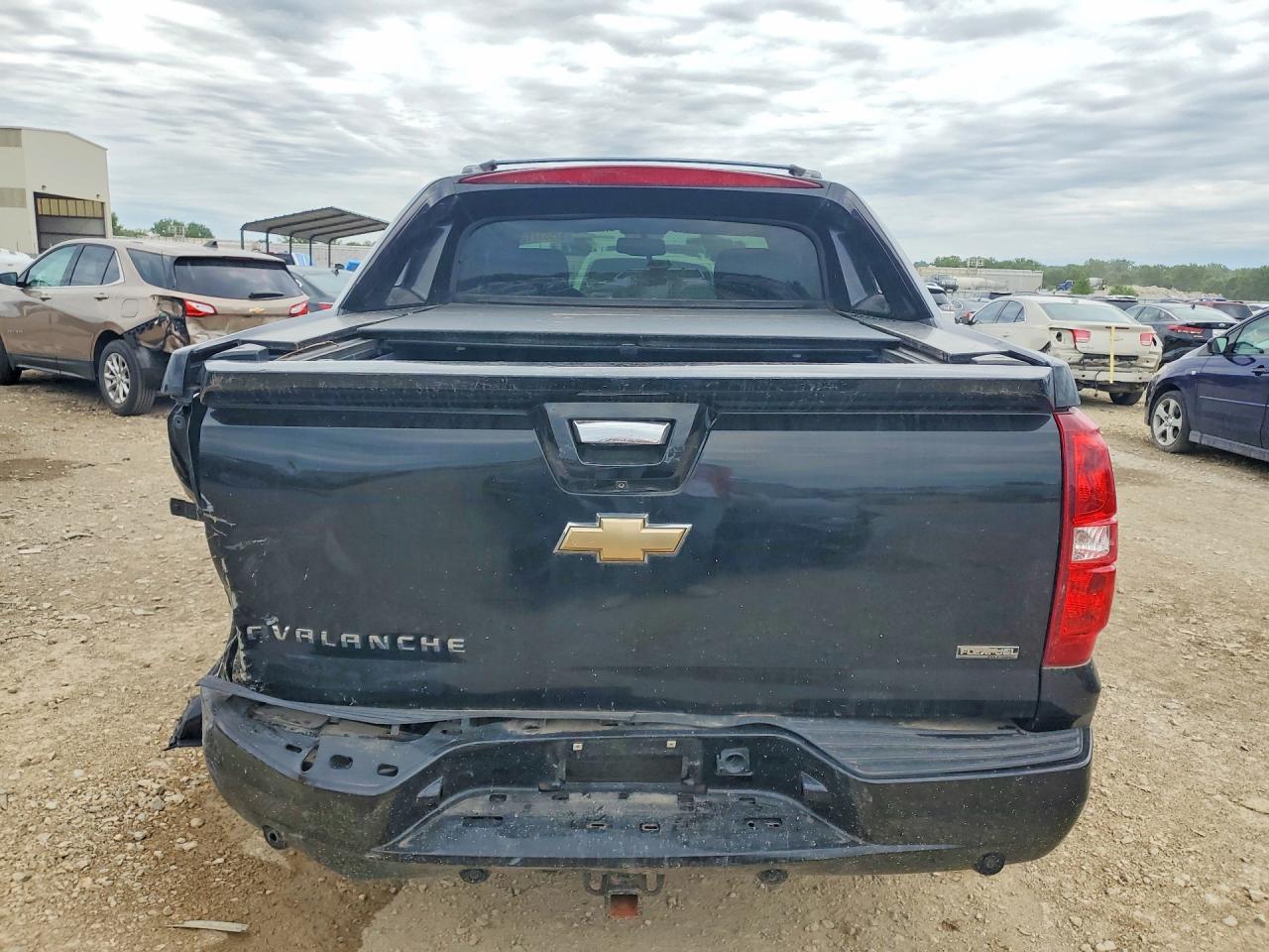 2013 CHEVROLET AVALANCHE