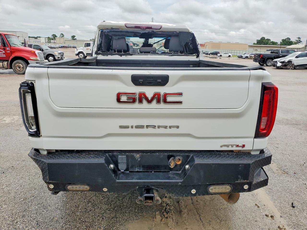 2023 GMC SIERRA