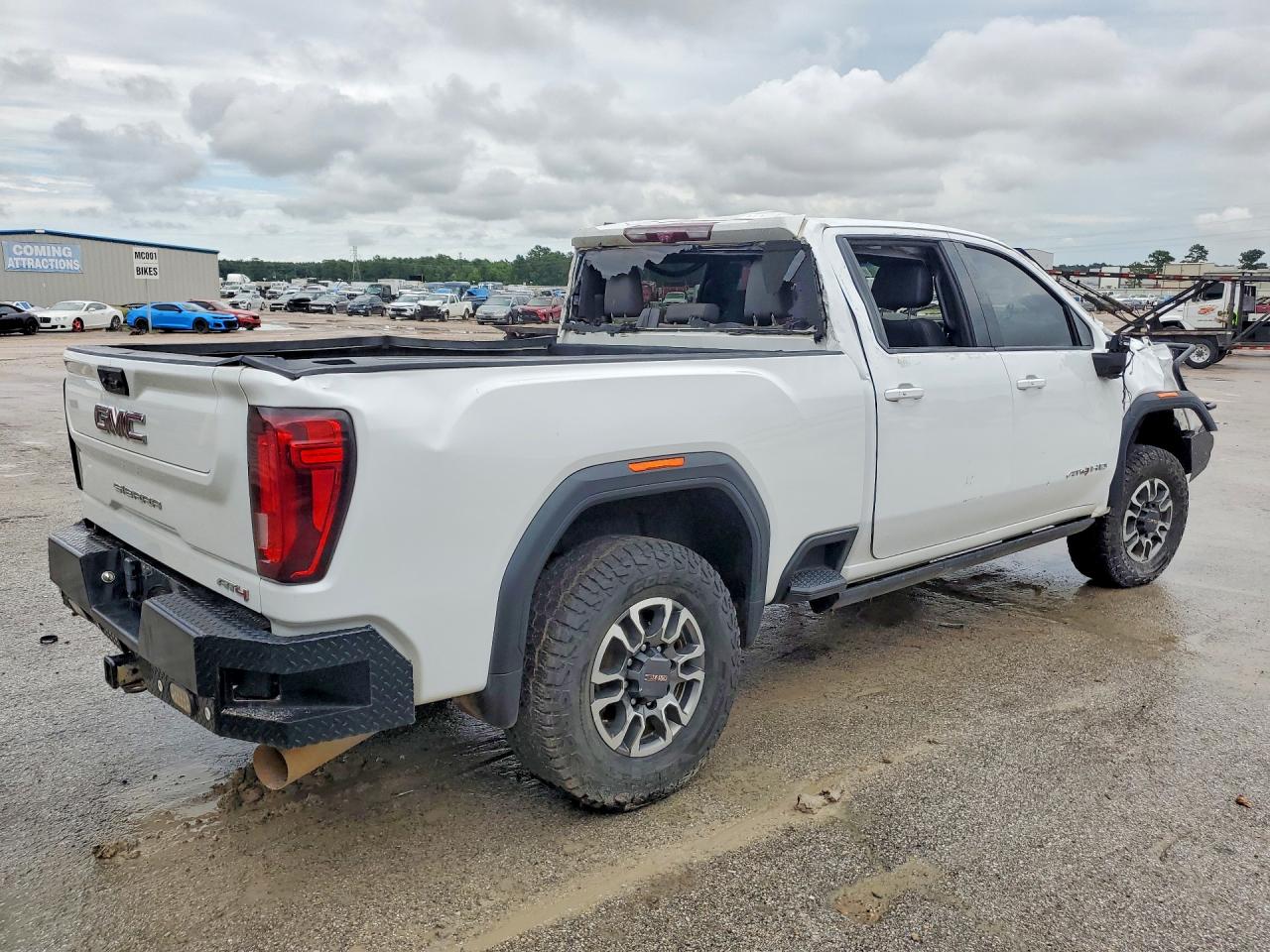 2023 GMC SIERRA