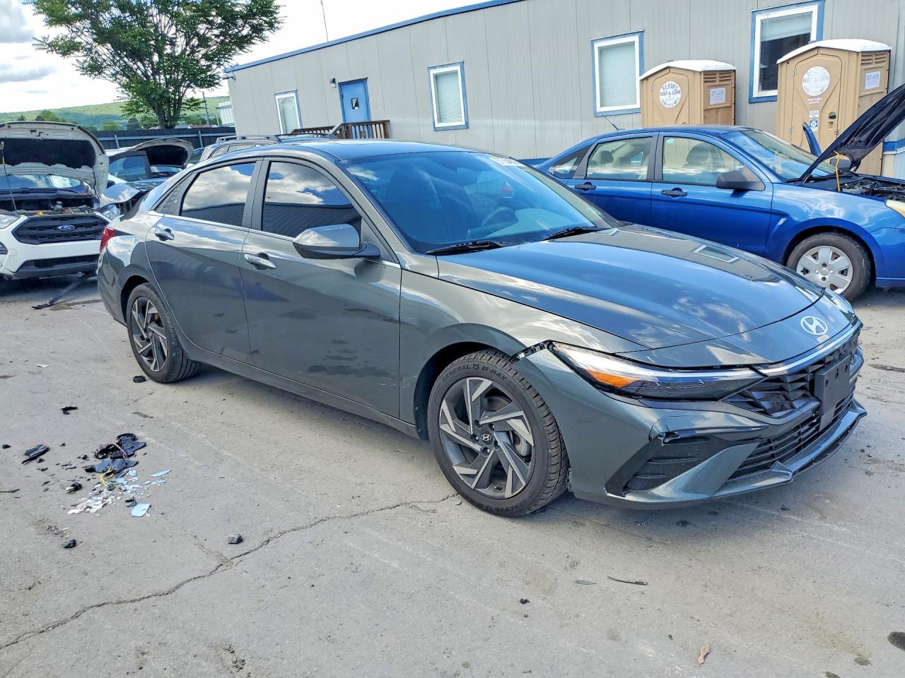 2024 HYUNDAI ELANTRA