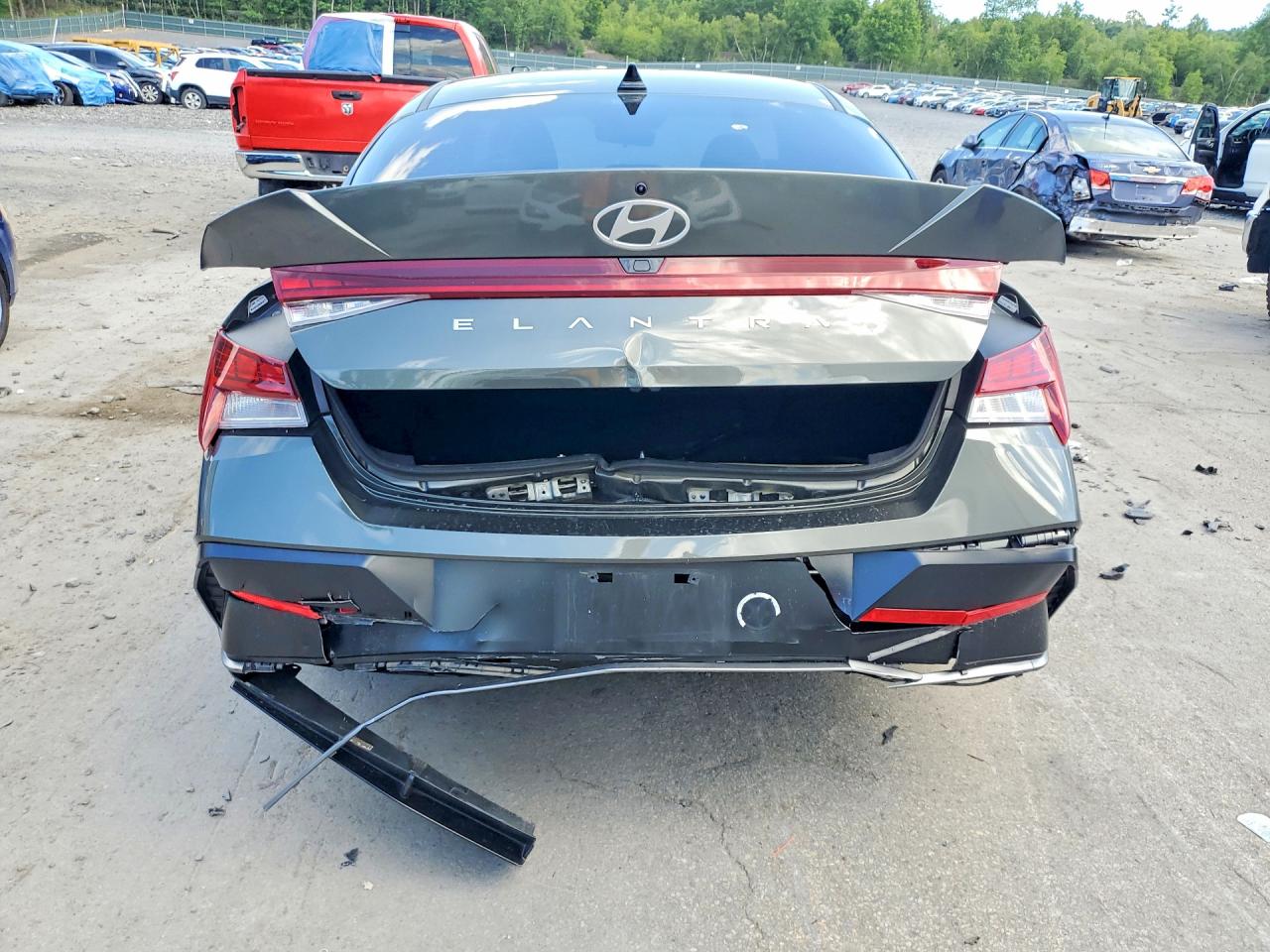 2024 HYUNDAI ELANTRA