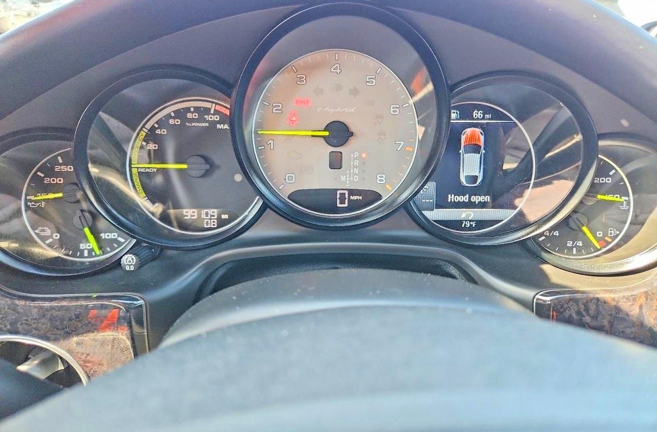 2015 PORSCHE PANAMERA
