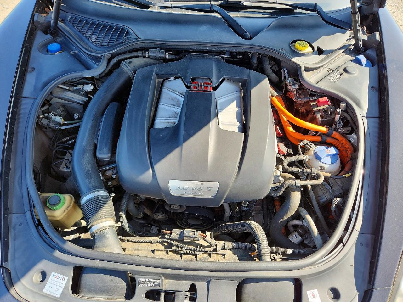 2015 PORSCHE PANAMERA